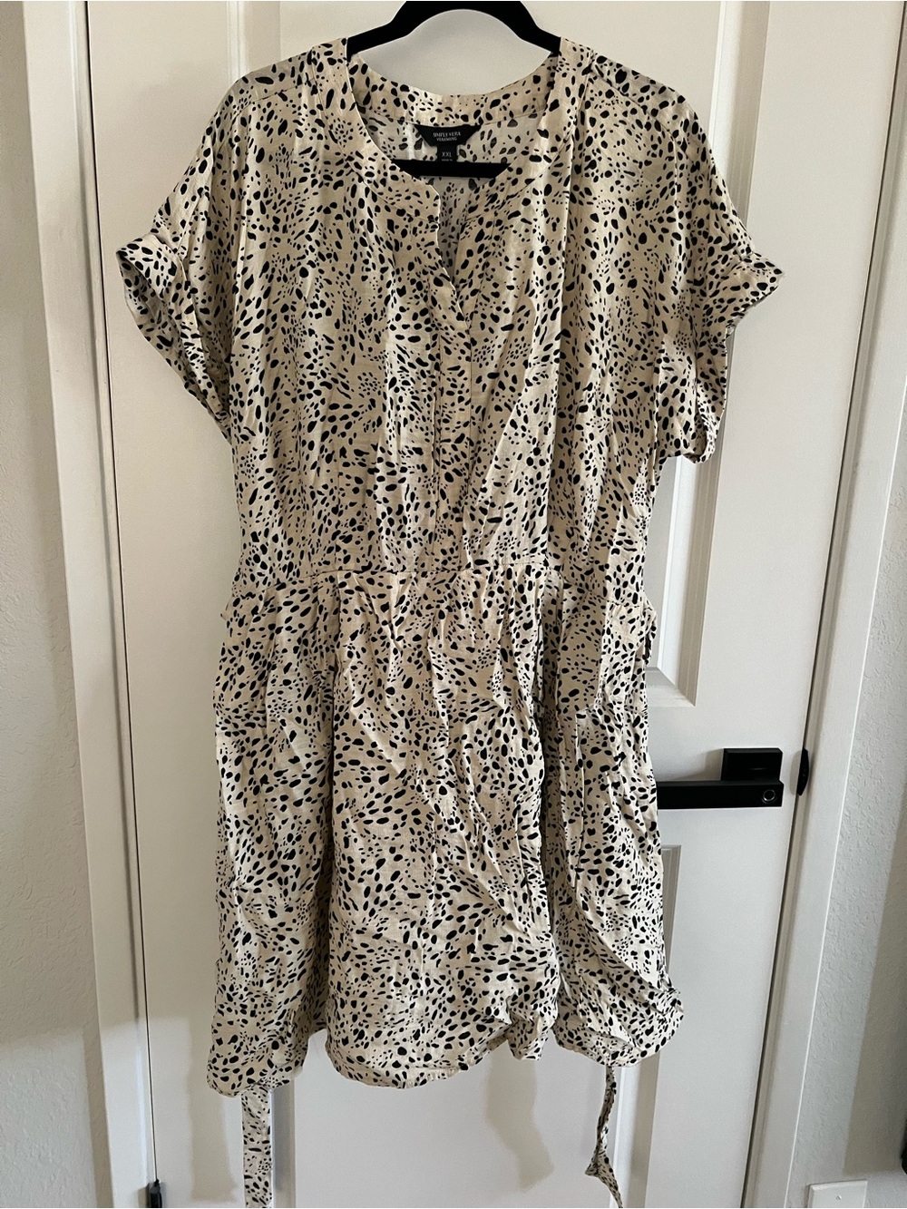 Simply Vera Vera Wang Cream and Black Printed Short Sleeve Dress